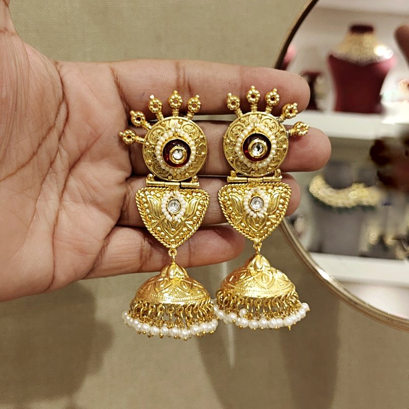 Meenal heritage jhumka detail