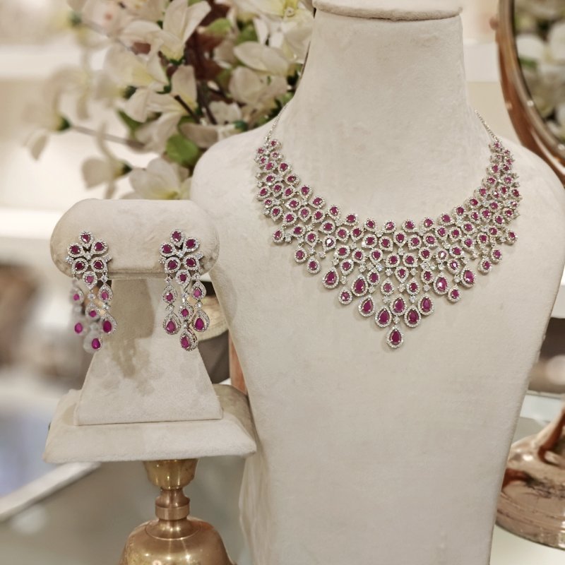 Miraya red neckline set alternate view