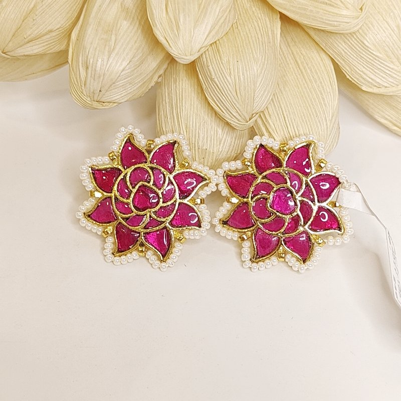 Devanshi paachi kundan sun studs in ruby red