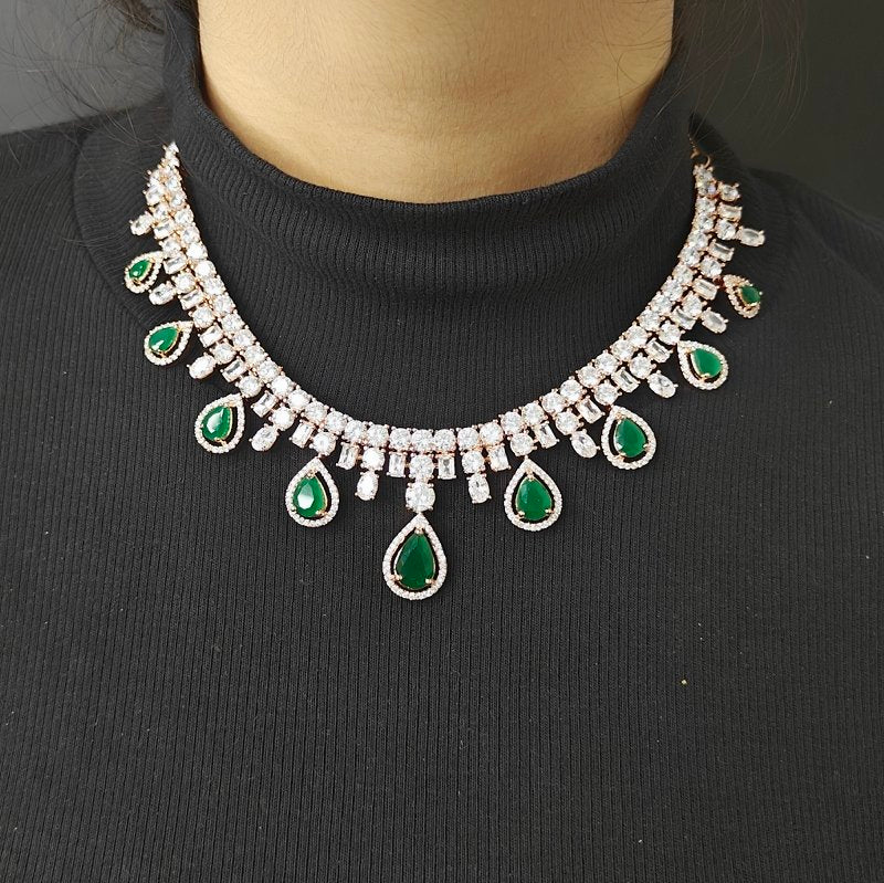Lira green neckline set