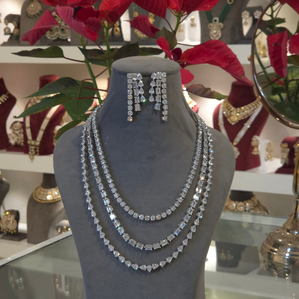 Shreni AD necklace set