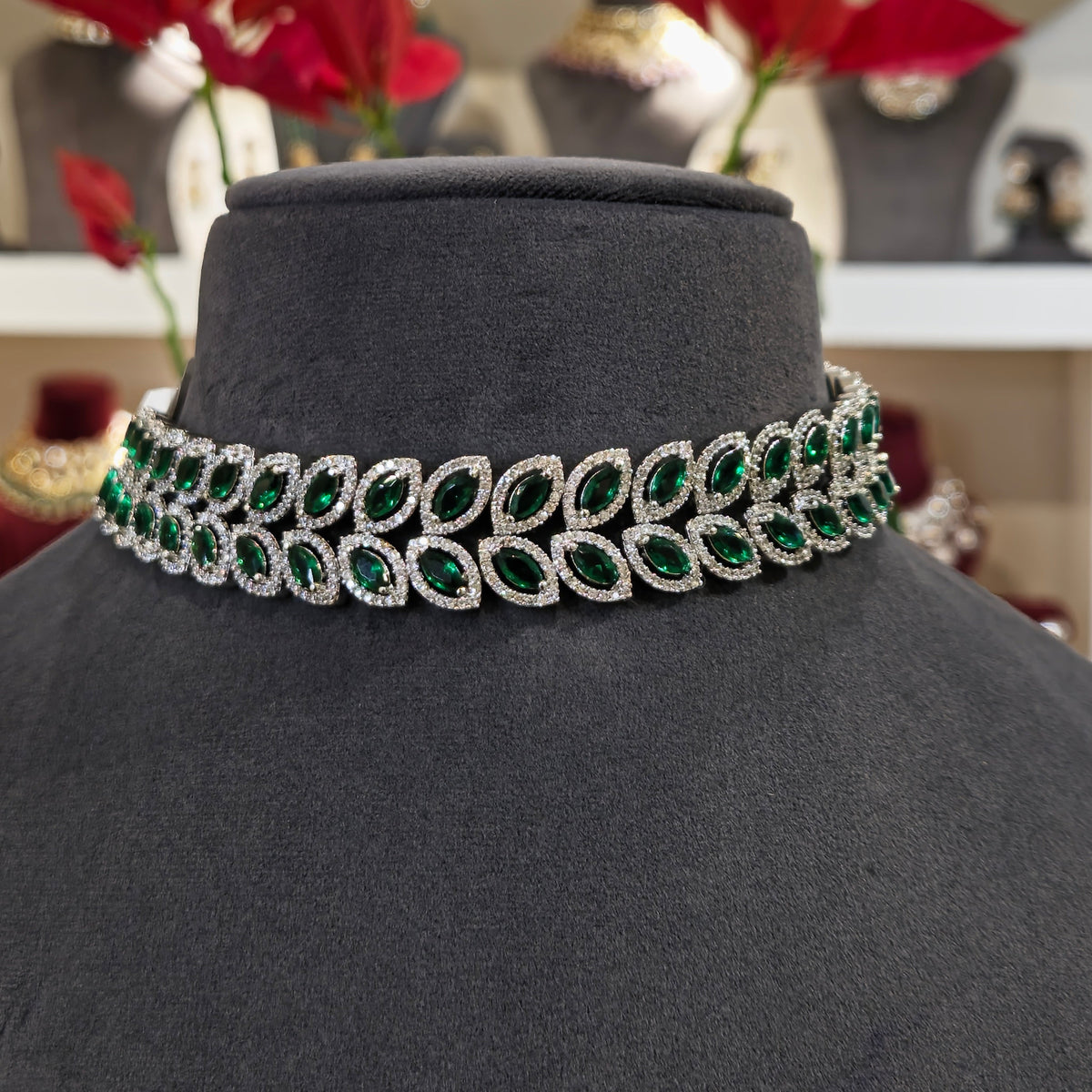Rutuja AD necklace set detail