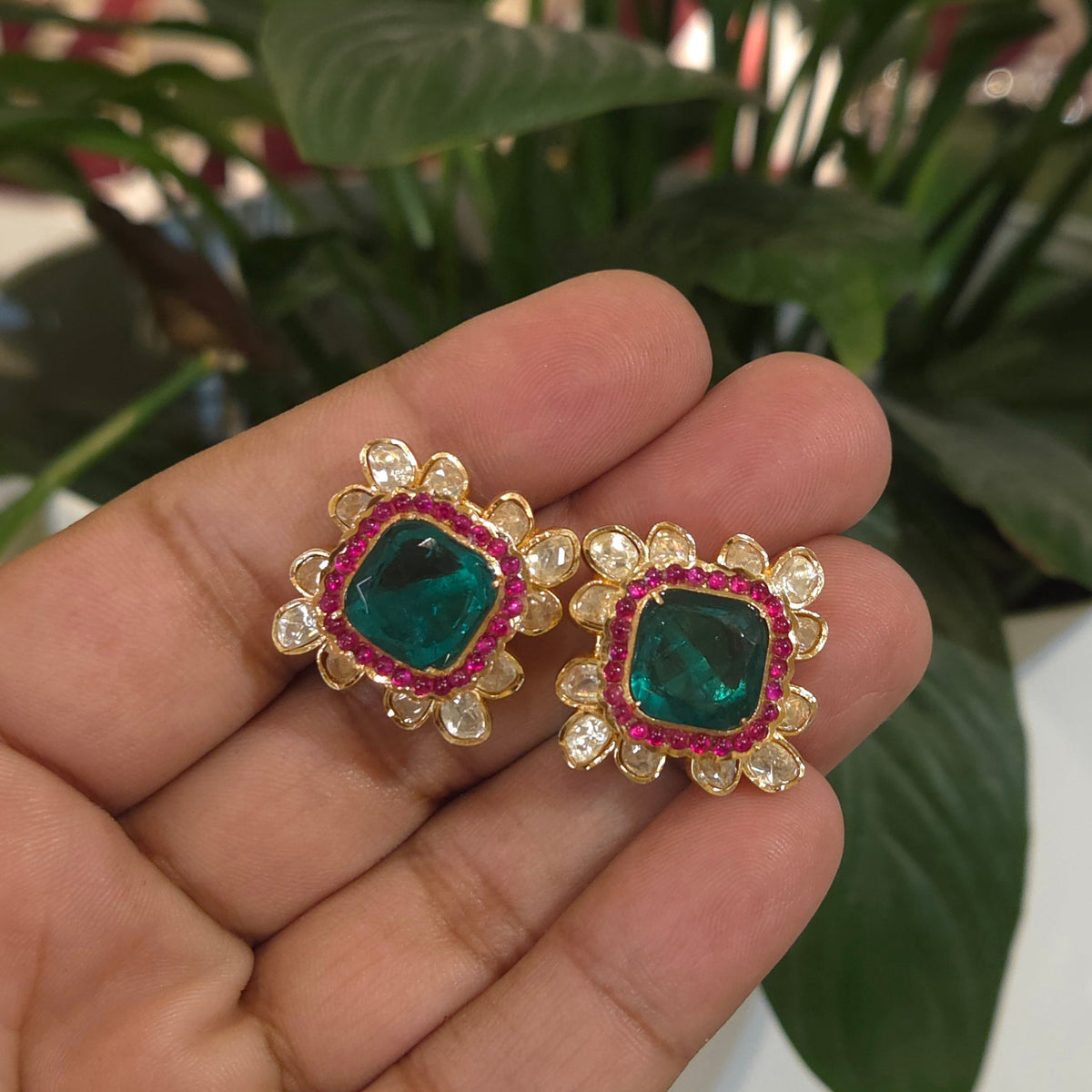 Mahika moissanite polki studs detail