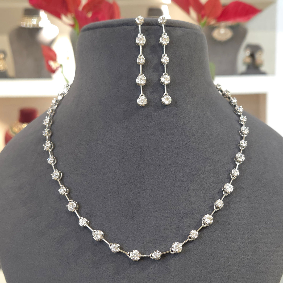 Kashvi AD necklace set detail