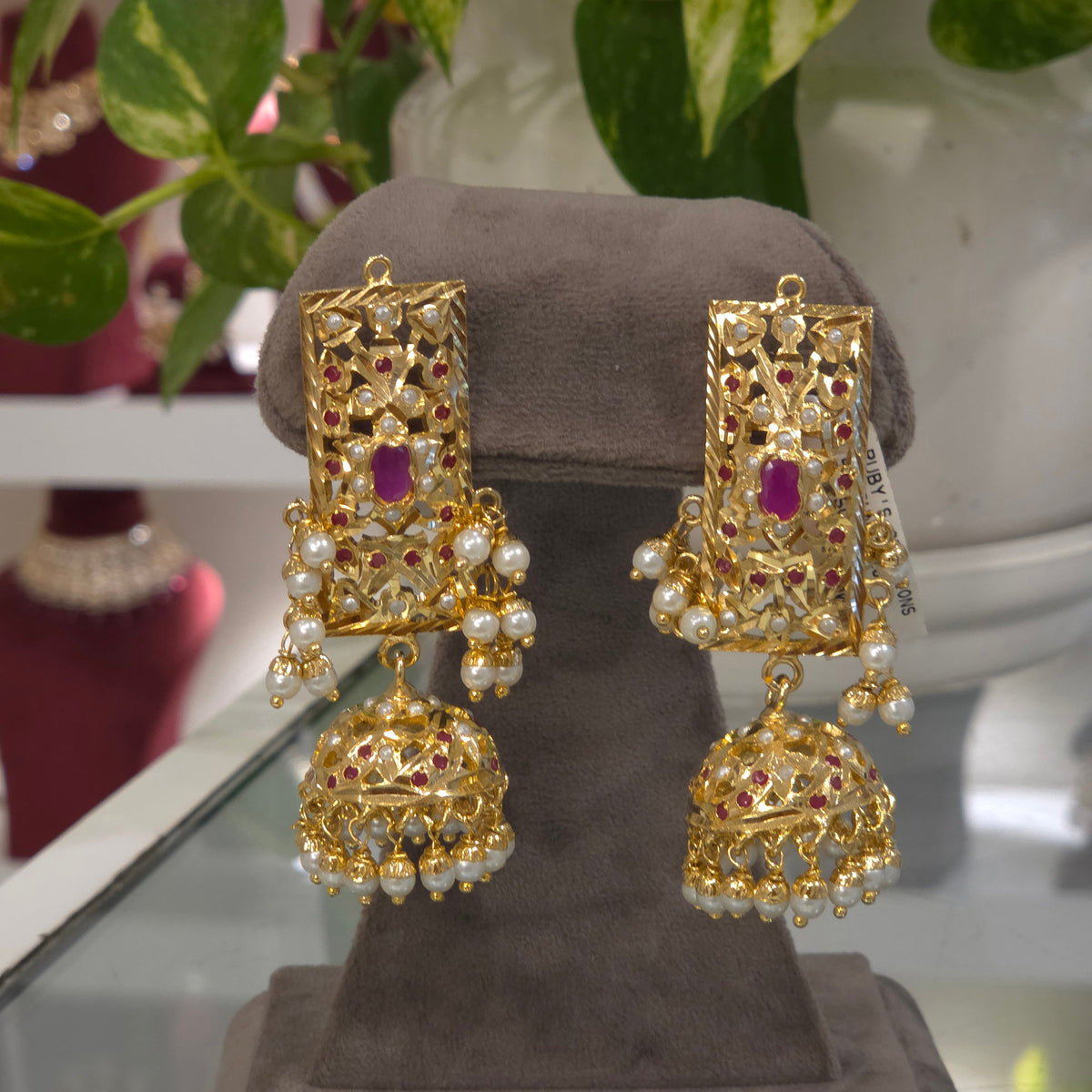 Jaskirat jadau ear cuff