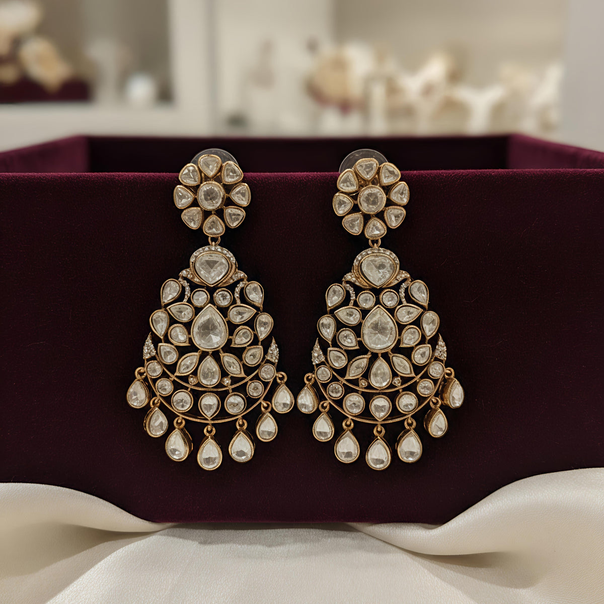Anshi moissanite polki chaandbali detail