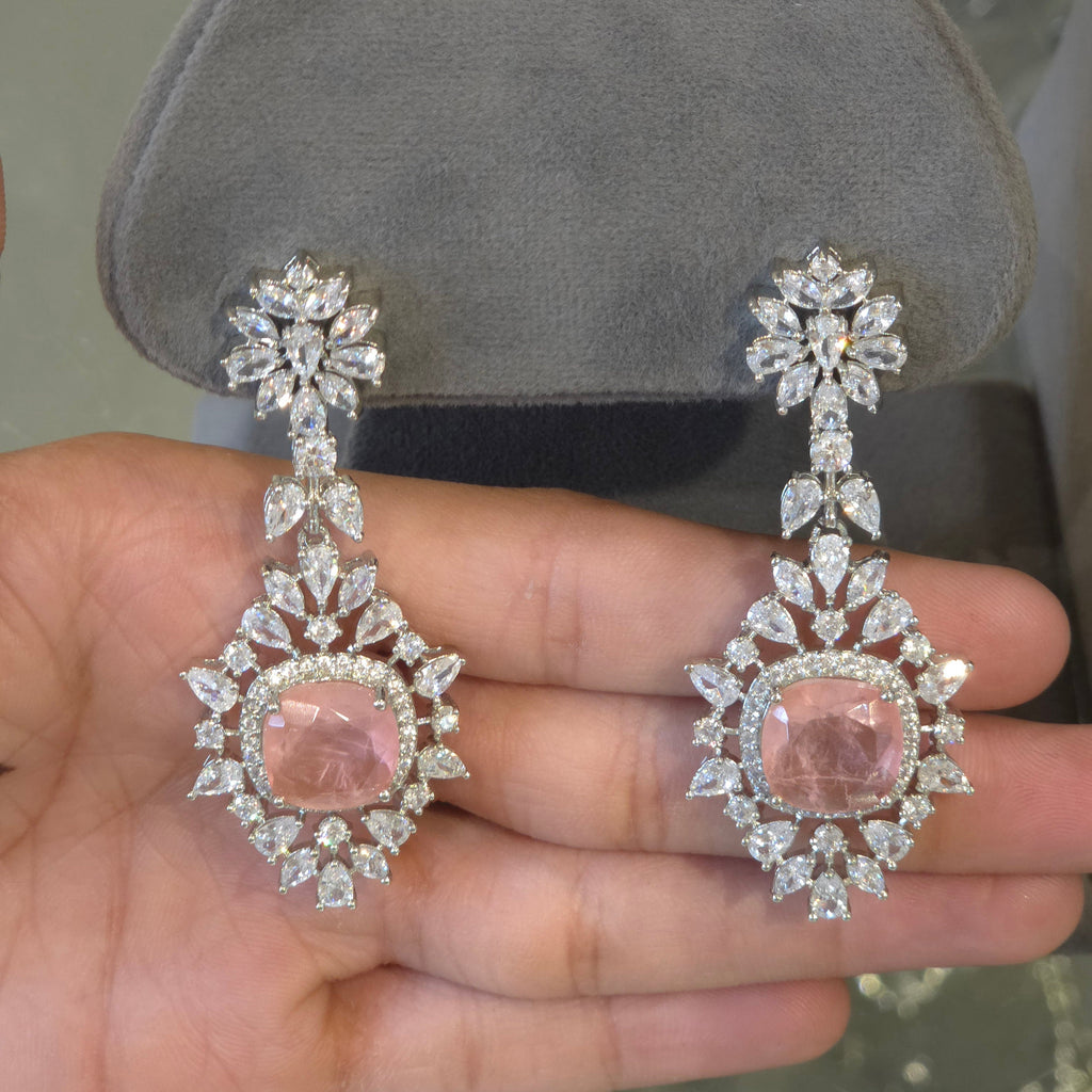 Yashvi AD necklace set alternate view