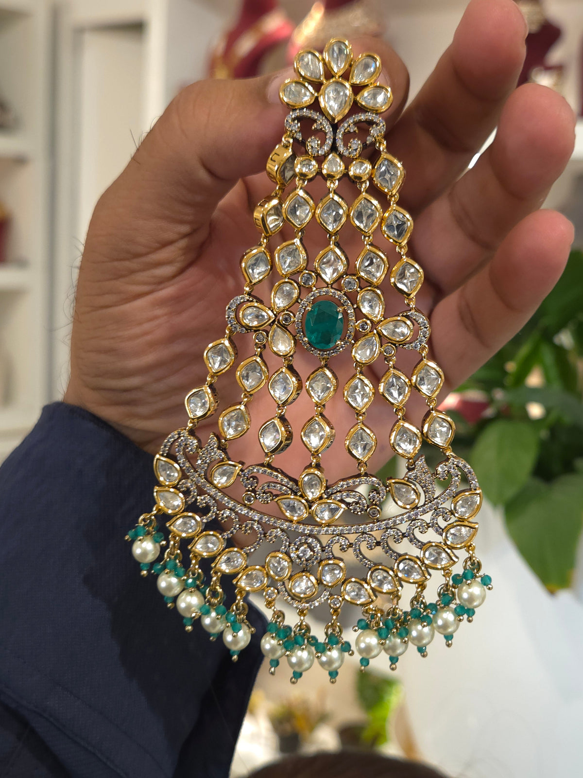 Garima antique passa stone detail