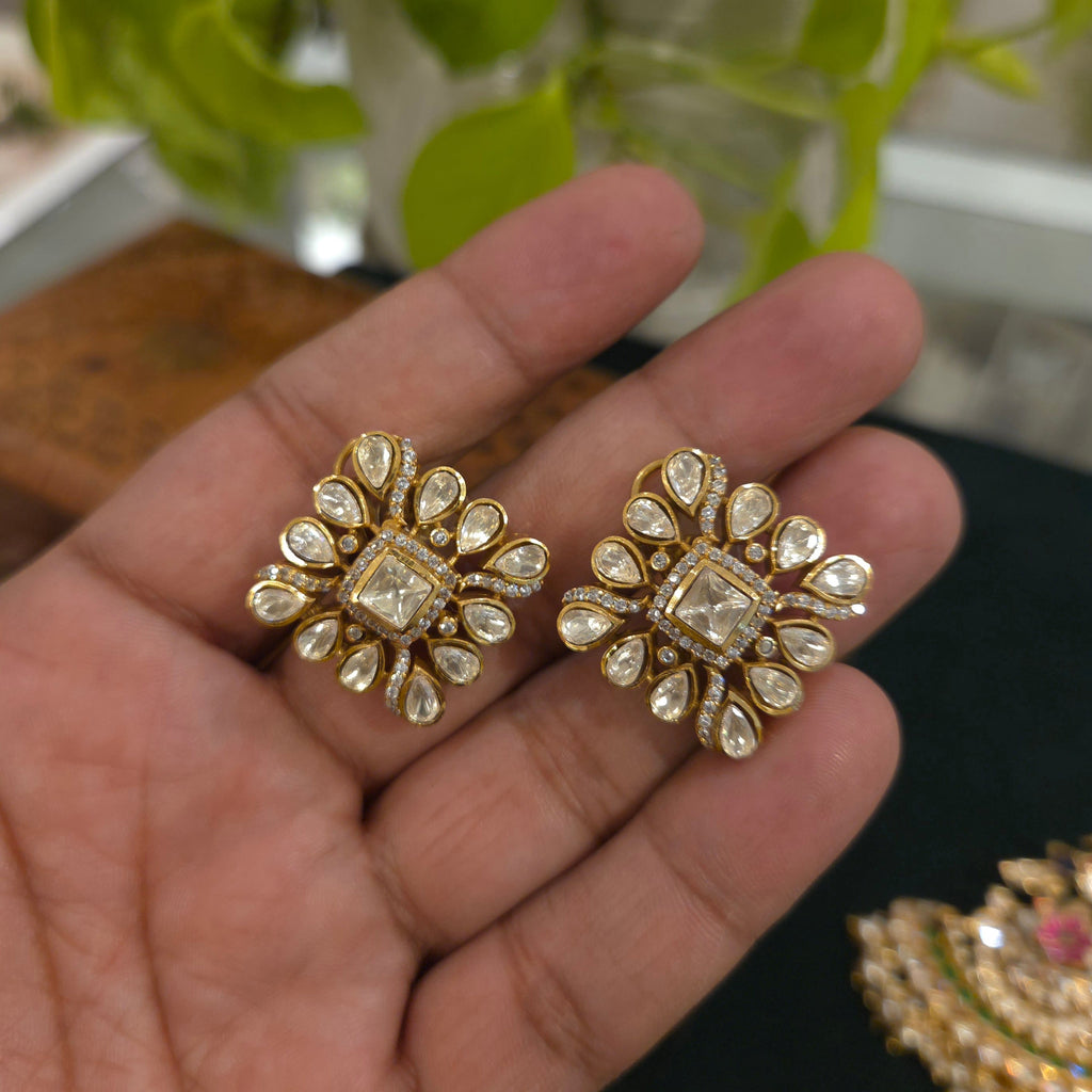 Chandni moissanite polki studs detail